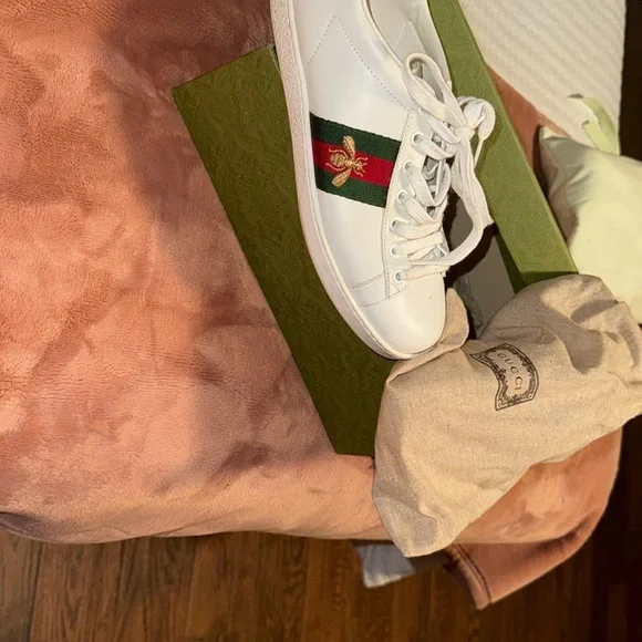 Gucci | Shoes | Gucci White Sneakers With Green And Red  display picture 1